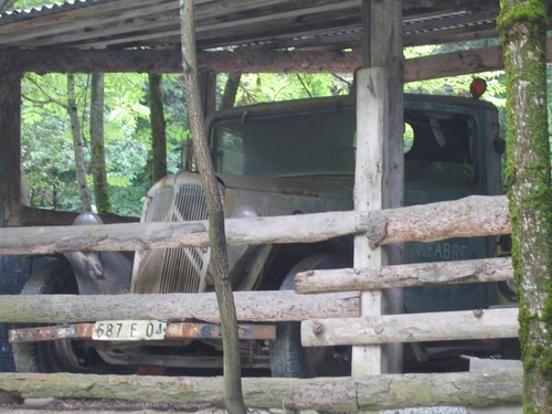 oude Citroën op de camping