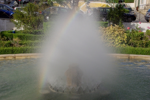 regenboog in fontein