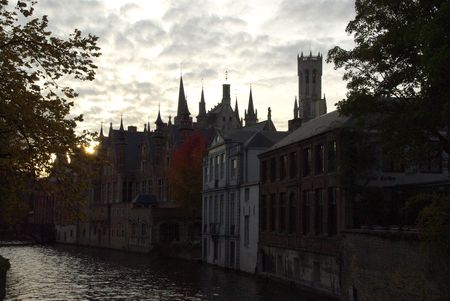 Brugge bij zonsondergang