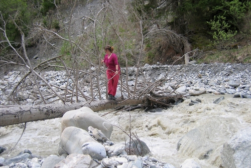 Laura crosses the river